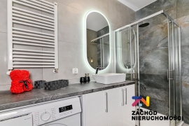 NOWY KOMFORTOWY APARTAMENT Z MIEJSCEM POSTOJOWYM